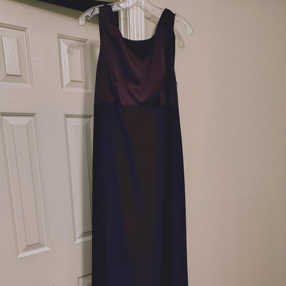 Dresses & Skirts - maxi dress